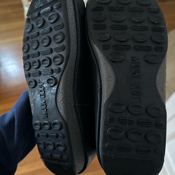 Moon Boots ProTECHt Hi-Top Monaco Boots in Black - Picture 5 of 6